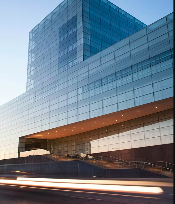 Bâtiment de verre moderne